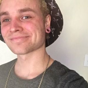 Meet your Posher, Andrew